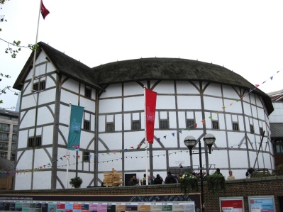 Shakespeares Globe exterior